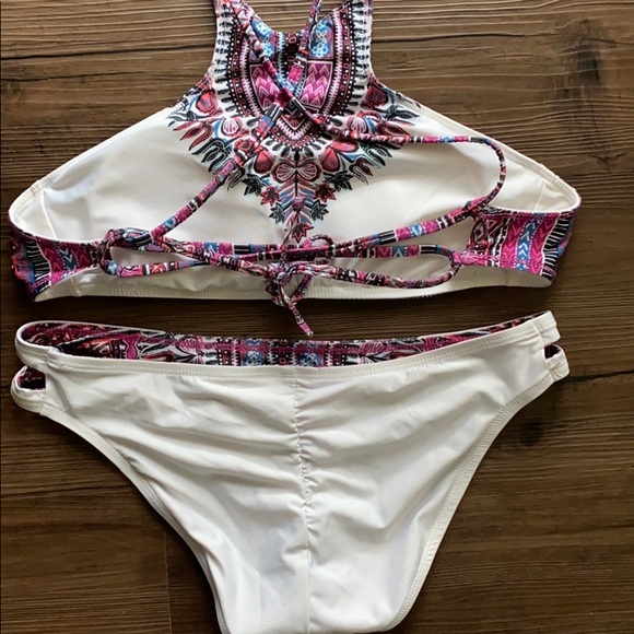 Reversible high neck bikini - Picture 5 of 5